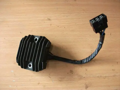 Regulator rectifier  Kawasaki ZX 6 R 1998 - 1999