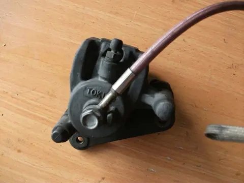 Rear brake caliper Kawasaki ZX 6 R 1998 - 1999