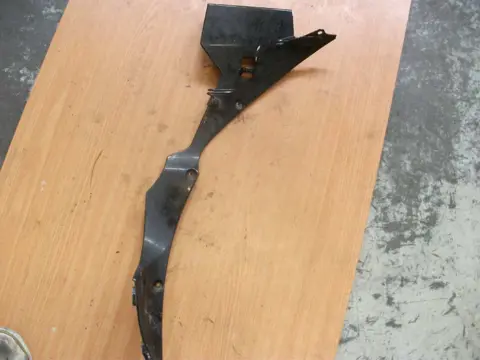 Cowl left inner Honda CBR 600 F 1991 - 1994