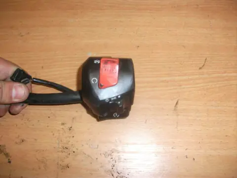 Handlebar switch assy right Honda CBR 600 F 1995 - 1998