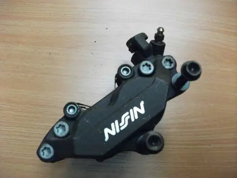Brake caliper Honda CBR 600 F 1999 - 2000 / 2001 - 2007