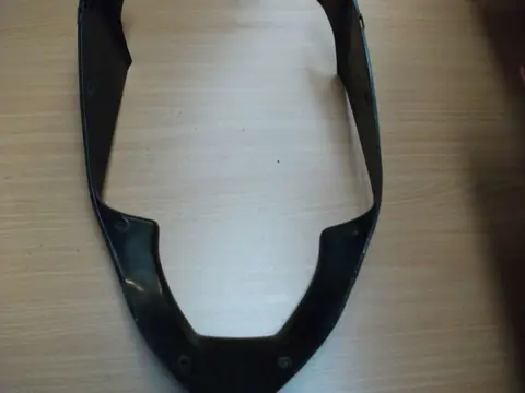 Cowl V shape under Honda CBR 600 F 1999 - 2000 / 2001 - 2007