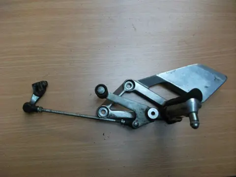 Main step holder left Honda CBR 600 F 1991 - 1994 / 1995 - 1998