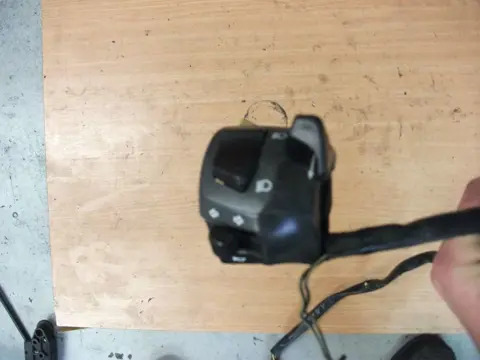 Handlebar switch assy left Suzuki GSX R 600 1995 - 2000