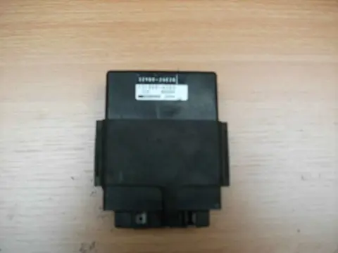 Ignitor CDI ECU Suzuki GSF 600 650 Bandit  1996 - 1999