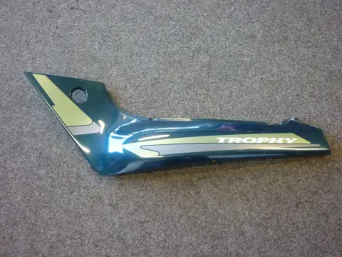 Cowl left rear Triumph Trophy 1200 1991 - 1995