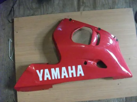 Cowl lower right Yamaha YZF R6 1998 - 2002