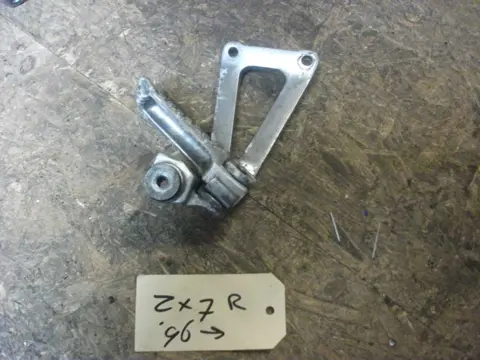 Pillion step right Kawasaki ZX 7 R 1996 - 2002