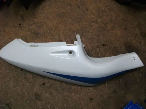 Cowl rear right Suzuki GSX R 600 1995 - 2000