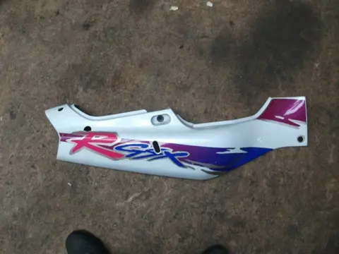 Cowl rear right Suzuki GSX R 750 1992 - 1993