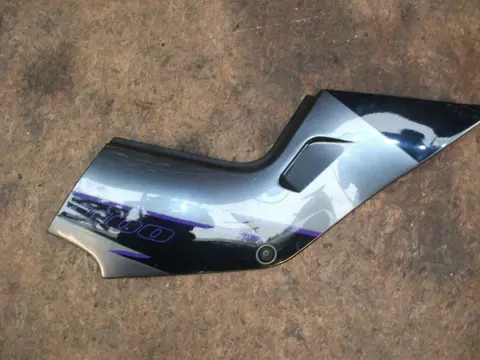 Cowl right small Suzuki GSX F 1100 1988 - 1994