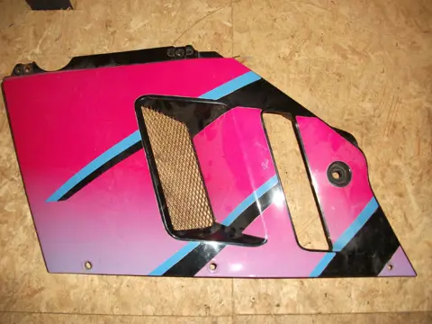 Cowl Left Suzuki GSX R 750 1985 - 1989 / 1990 - 1991