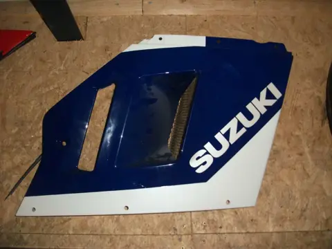Cowl right Suzuki GSX R 1100 1988 - 1990