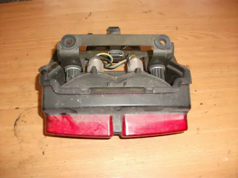 Rear light Yamaha FAZER 600 1998 - 2000