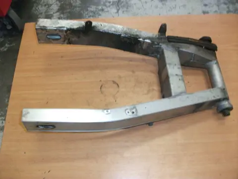 Swingarm Yamaha FAZER 600 1998 - 2000