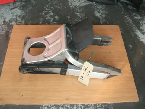 Swingarm Yamaha YZF R6 1998 - 2002