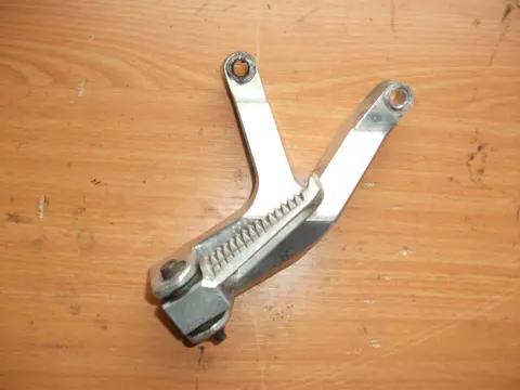 Pillion step left  Yamaha FZR 600 1994 - 1996
