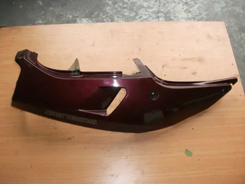 Cowl rear right Yamaha FZR 600 1994 - 1996