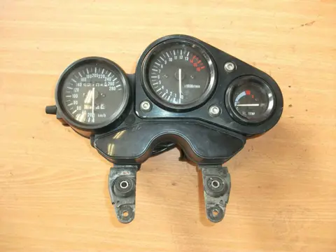 Meter combination Suzuki GSX R 750 1992 - 1993
