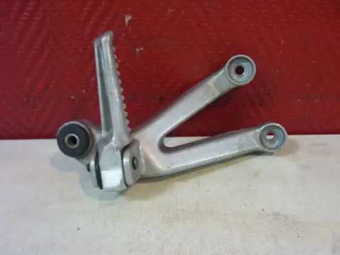 Pillion step right Honda CBR 900 RR 1998 - 1999
