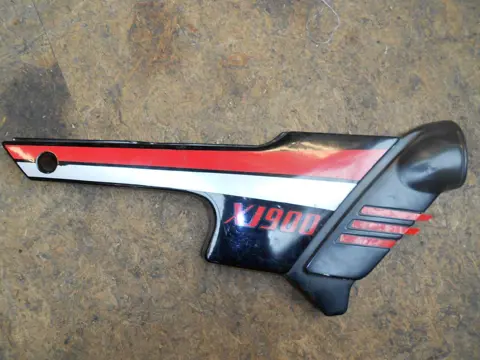 Cowl right small Yamaha XJ 900 F 1983 - 1994