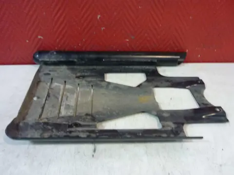 Cowl under Suzuki M 1800 Intruder 2007 - 2010