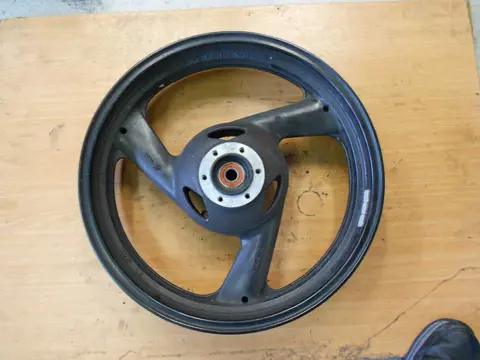Front Wheel Yamaha FAZER 600 1998 - 2000 / 2001 - 2003