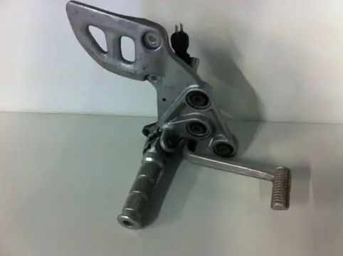 Main step holder right Suzuki GSX R 1300 Hayabusa 1998 - 2007