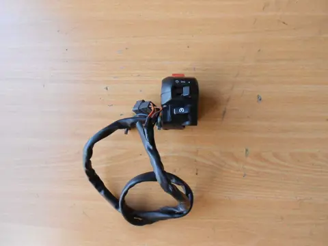 Handlebar switch assy right Suzuki GSX R 750 2001 - 2003