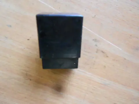 Relay Yamaha TDM 1996 - 2000