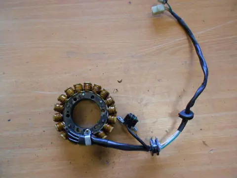 Generator Yamaha TDM 1996 - 2000