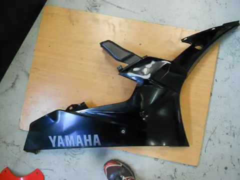 Cowl right Yamaha YZF R6 2006 - 2007