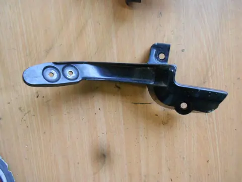 Upper cowl Stay Yamaha FAZER 600 1998 - 2000