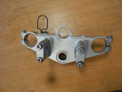 Fork top bridge Suzuki DL 650 V STROM 2003 - 2011