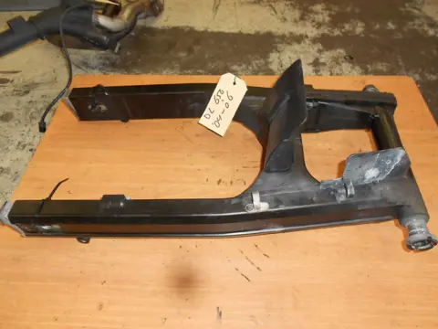Swingarm Suzuki DL 650 V STROM 2003 - 2011