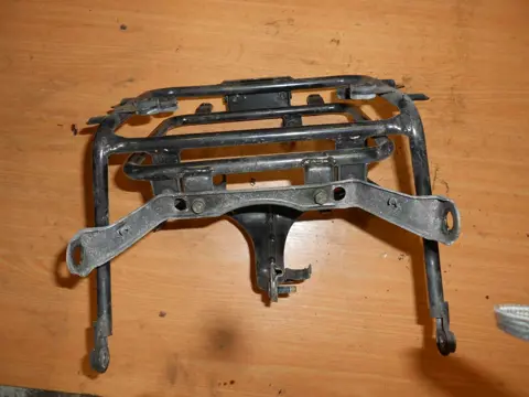 Upper cowl Stay Yamaha XJ 600 Diversion 1992 - 1996