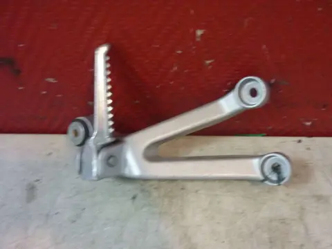 Pillion step right Honda CBR 900 RR 1996 - 1997