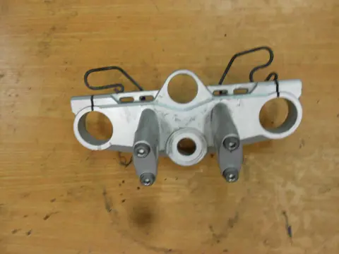 Fork top bridge Suzuki GSF 600 650 Bandit  2005 - 2006