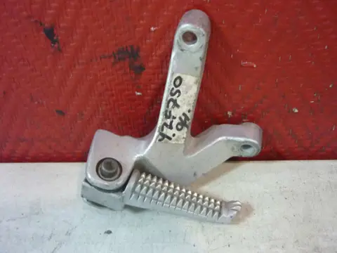 Pillion step left  Yamaha YZF 750 1993 - 1995