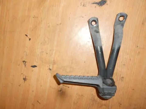 Pillion step right Kawasaki ZXR 400 1989 - 1990