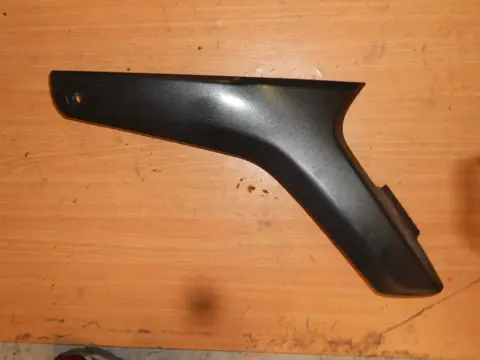 Cowl left small Suzuki DL 650 V STROM 2003 - 2011
