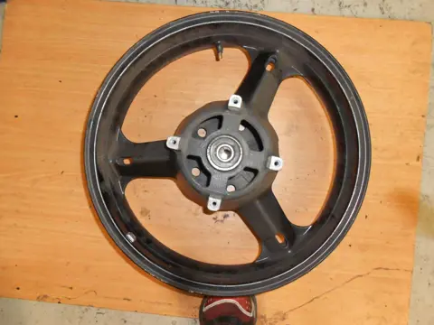Rear wheel Suzuki DL 650 V STROM 2003 - 2011