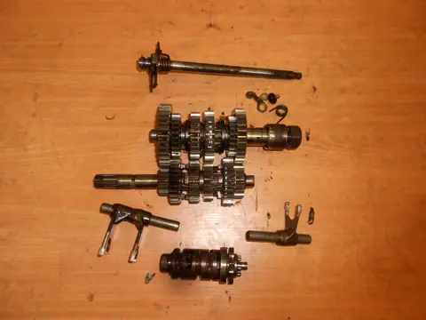 Gear box Suzuki DL 650 V STROM 2003 - 2011