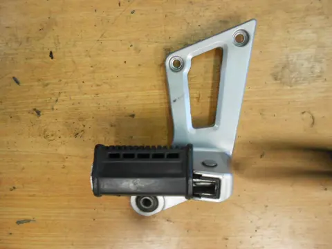 Pillion step right Suzuki GSX F 1100 1988 - 1994