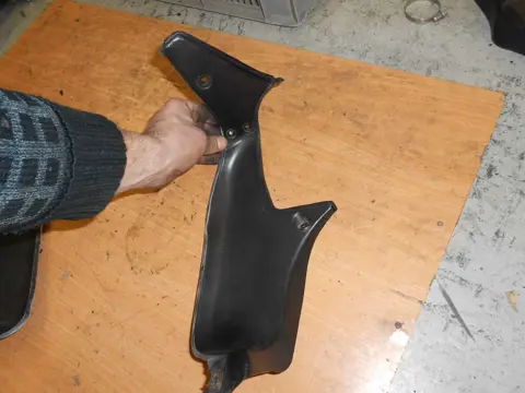 Cowl left inner Suzuki GSX F 1100 1988 - 1994