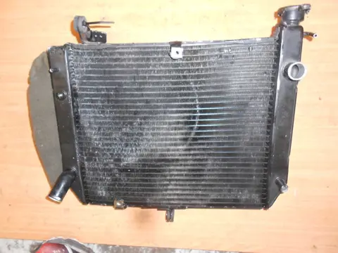Radiator Yamaha YZF R1 1998 - 1999