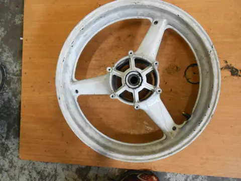 Front Wheel Yamaha YZF R1 1998 - 1999