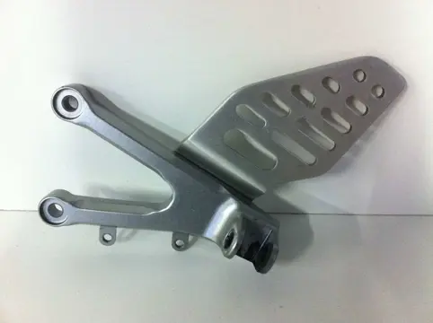 Main step holder left Yamaha YZF R6 2008 - 2009
