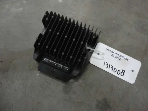 Regulator rectifier  Honda VFR 1200 2010 - 2013