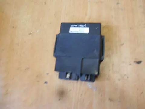 Ignitor CDI ECU Suzuki GSF 600 650 Bandit  1996 - 1999